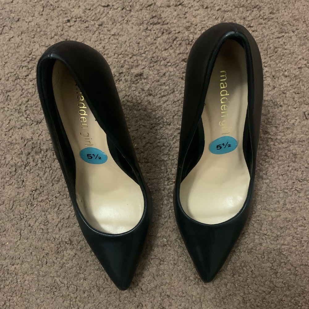 Black Madden Girl Pumps